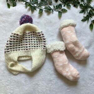 Handmade Baby Hat & Sherpa Slipper Socks Set Size 6-12M | Cream Pink Winter GUC